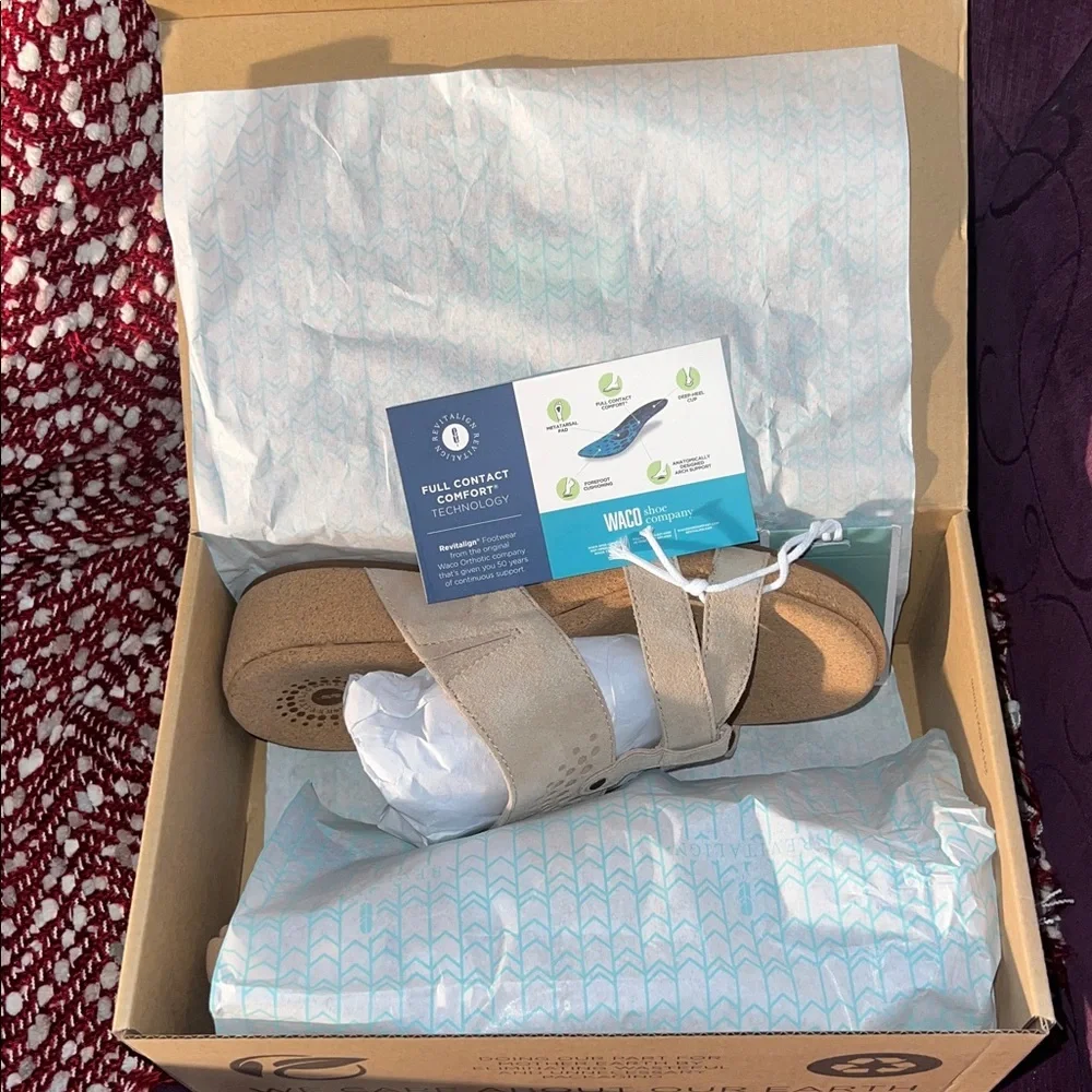 NIB REVITALIGN Women's Andover Wedge Sandal by Waco Shoe Co. W 7.5 - Picture 9 of 10